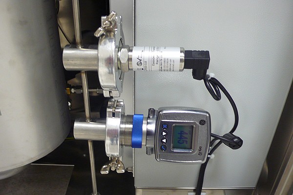 Forschung zu Salzschmelzen und kleinen modularen Reaktoren (SMR) in der Glovebox